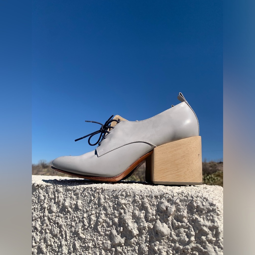 Rachel Comey Grey Leather Lace up Pumps, Size 7